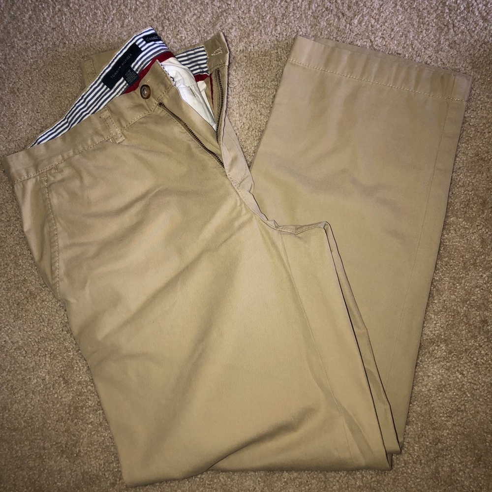 Tommy Hilfiger khakis